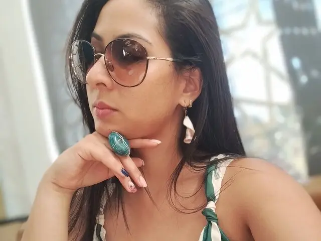 Enter SamiraHabib VIP Show
